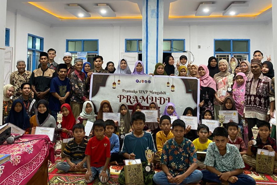 Perkuat Kepedulian dan Kebersamaan di Bulan Ramadan, Pramuka UNP Gelar Pramuka Mengabdi